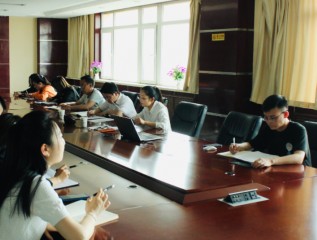 裝備公司召開(kāi)通訊員例會(huì )
