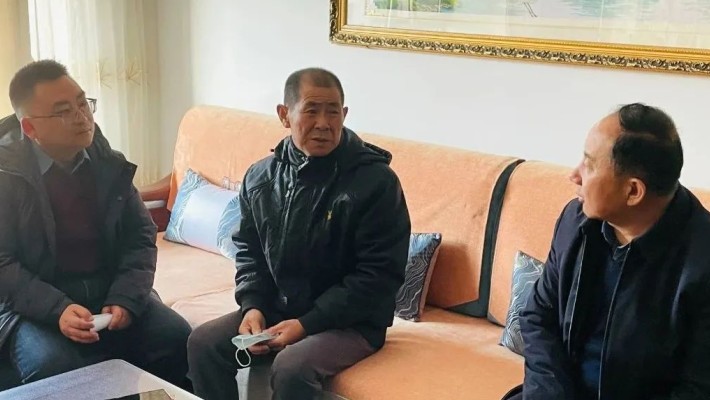 【走訪(fǎng)慰問(wèn)】甘肅省委老干部局相關(guān)部門(mén)領(lǐng)導一行走訪(fǎng)慰問(wèn)甘肅建投裝備公司退休干部